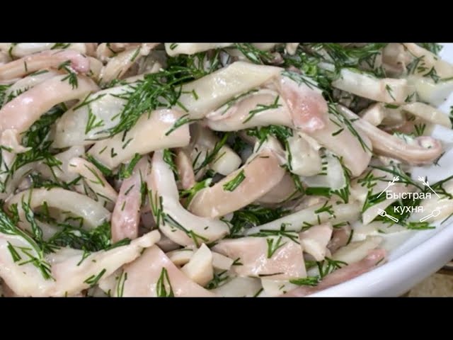 Лёгкий и полезный салат с кальмарами 