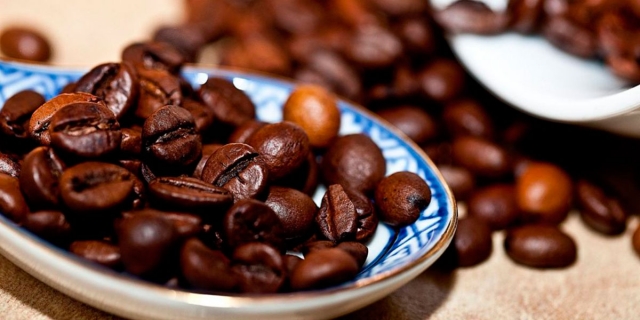 В чем разница между растворимым и молотым кофе?
