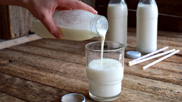 Что приготовить из кислого молока