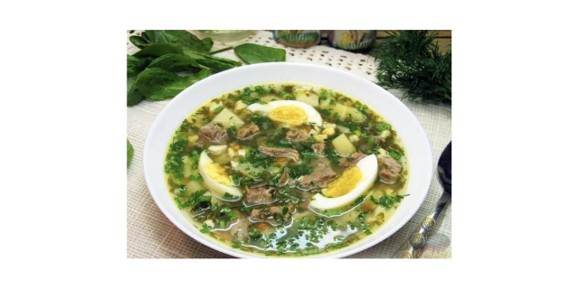 Освежающий щавелевый суп: легкий и здоровый рецепт
