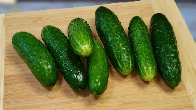 Вкусная закуска из огурцов