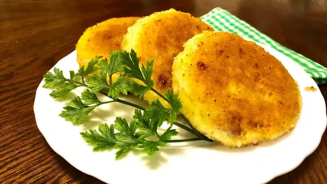 Картофельные котлеты с необычной начинкой