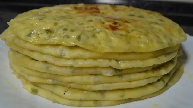 Вкусные лепёшки с творогом и зелёным луком