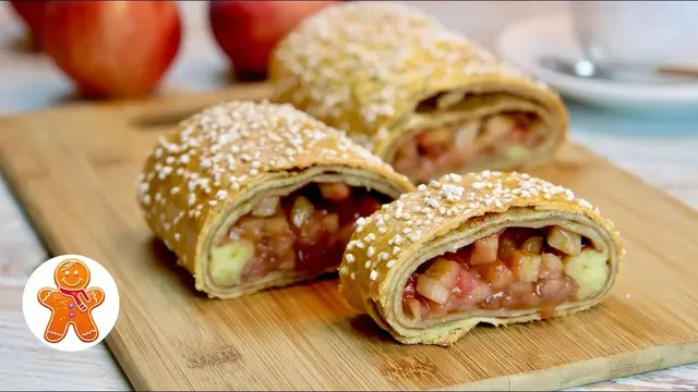 Творожный рулет с яблоками