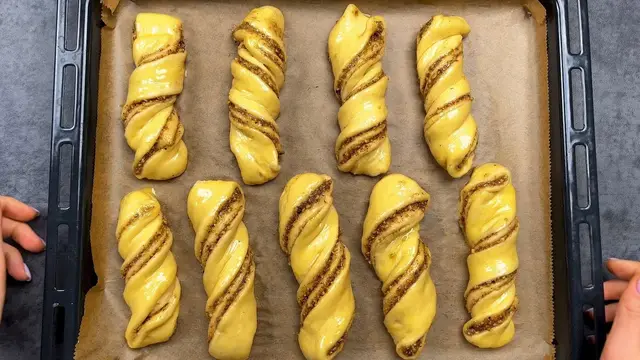 Сдобные ореховые булочки к чаю 
