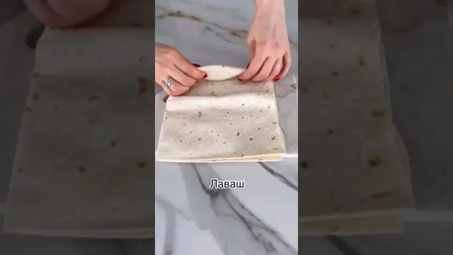Вкусный завтрак из лаваша