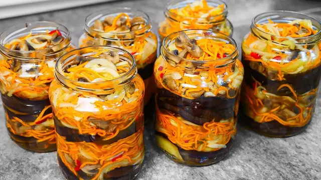 Салат с баклажанов и шампиньонов