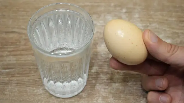 Тонкие блинчики на минеральной воде