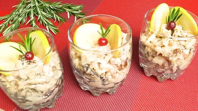 Салат с черносливом и орехами на праздничный стол