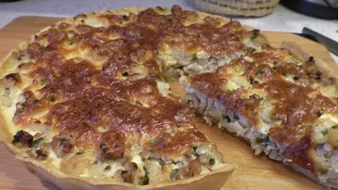Пирог с цветной капустой и фаршем