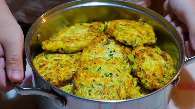 Вкусные оладьи из кабачков