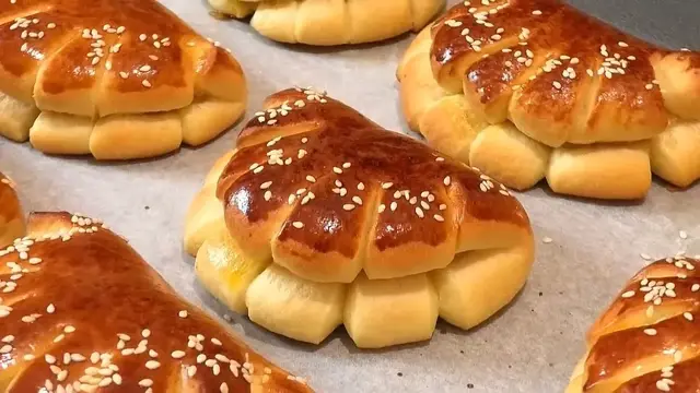 Пирожки гребешки с повидлом
