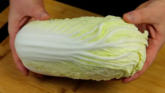Салат с пекинской капустой и курицей