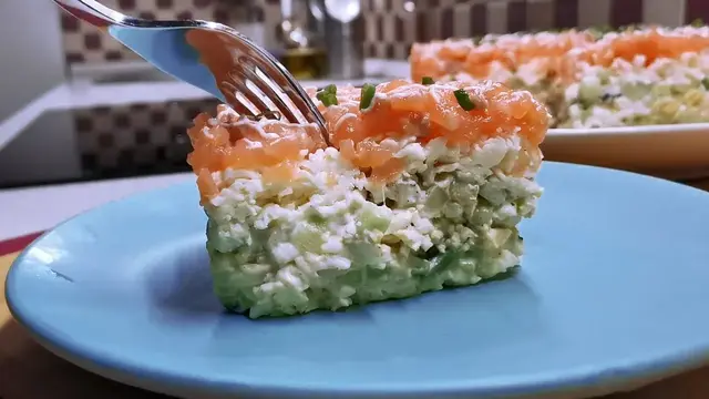 Салат с красной рыбой 