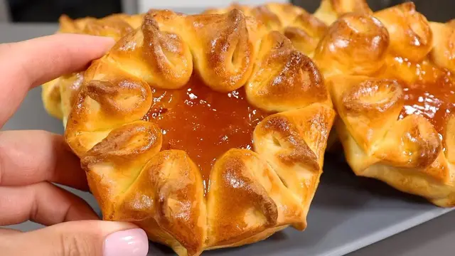 Булочки с начинкой в духовке
