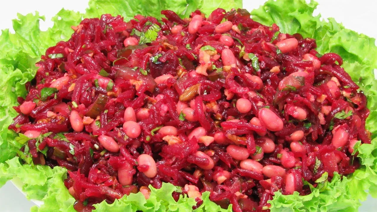 Салат из буряка с орехами и фасолью