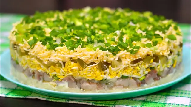 Вкусный салат на Новый год