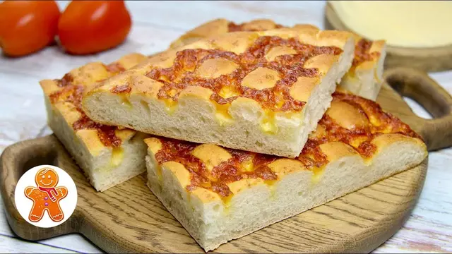 Мягкий хлеб с чесноком и сыром