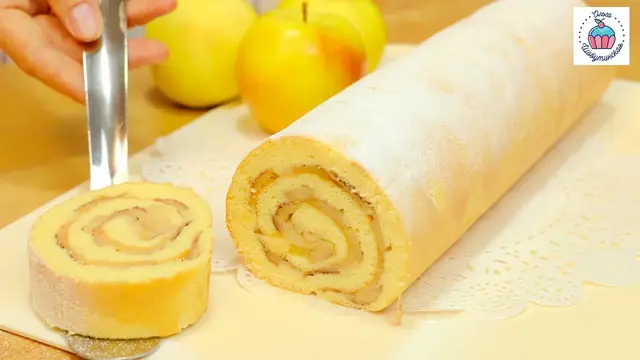 Яблочный рулет
