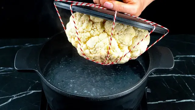 Овощная запеканка с цветной капустой и чеддером