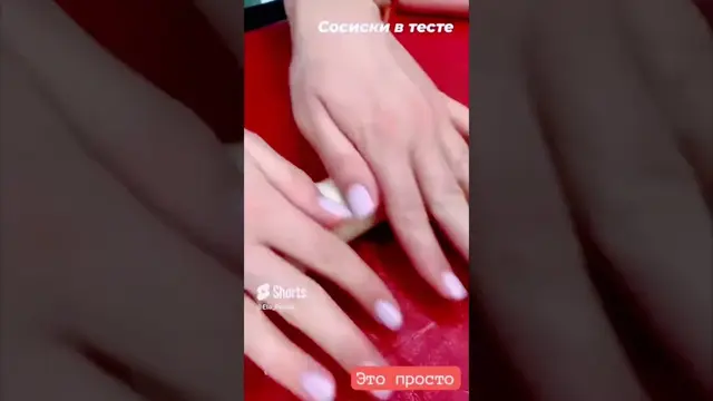 Сосиски в тесте на сковороде