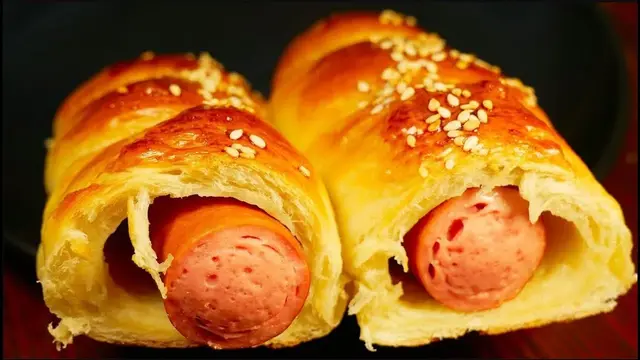 Сосиски в тесте с хрустящей корочкой