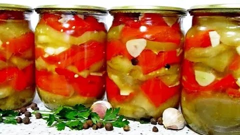 Маринованный перец с баклажанами