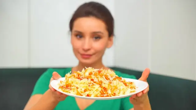 Лёгкий салат из капусты 