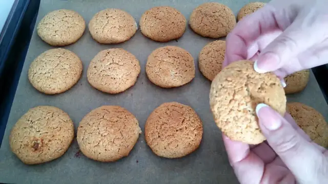 Самое простое и вкусное овсяное печенье без муки
