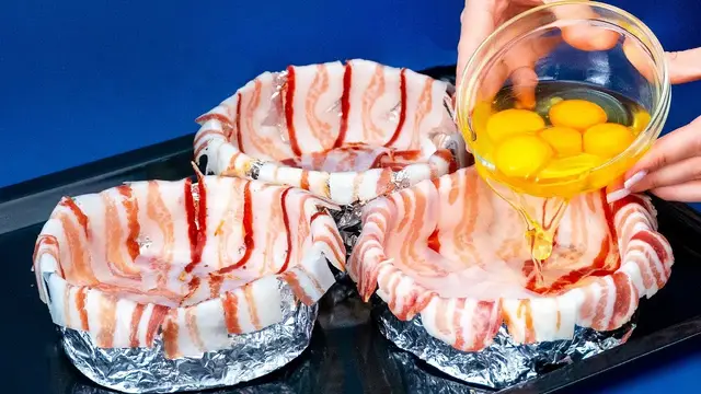 Картофельная запеканка с курицей, беконом и сыром
