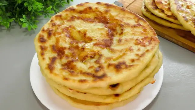 Слоёные лепёшки на сковородке