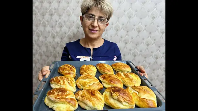 Слоёные булочки с творогом