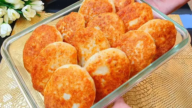 Сочные куриные котлеты с подливой