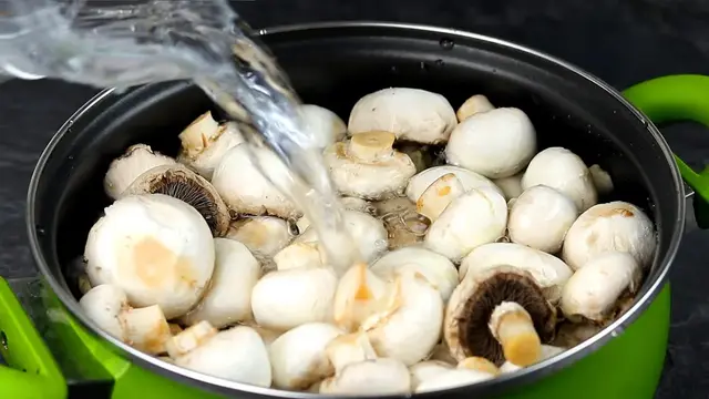 Быстрые маринованные шампиньоны 