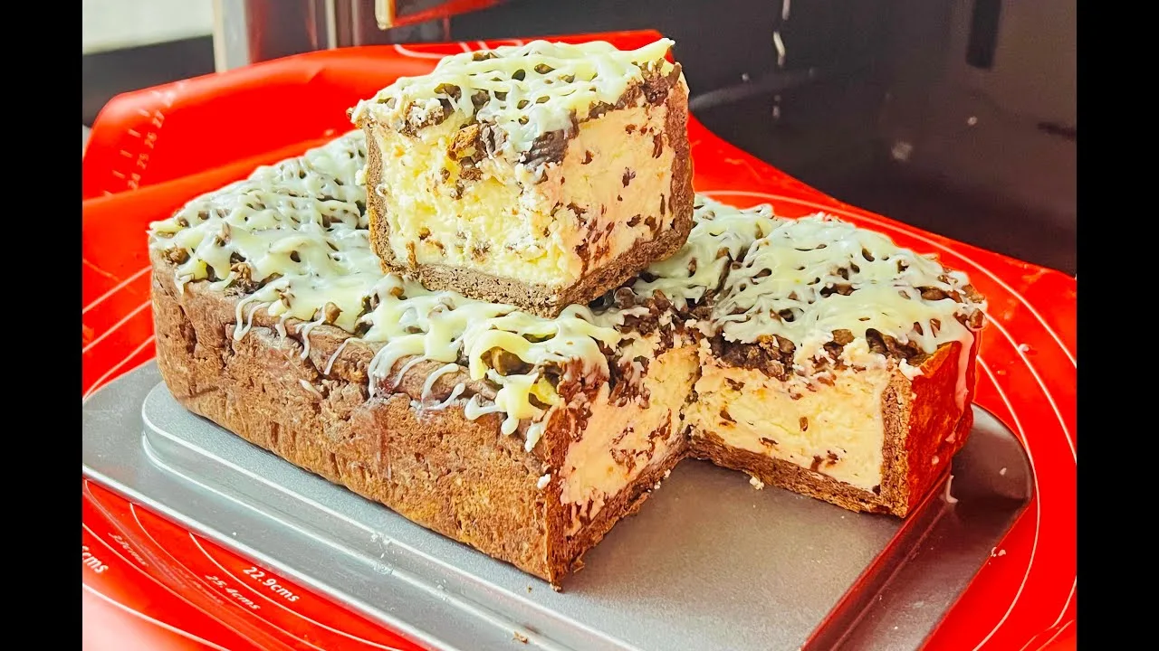 Шоколадная выпечка к чаю с творожной начинкой