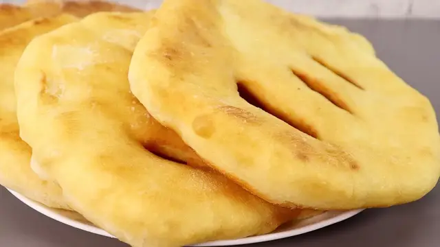 Самые пышные и вкусные лепешки на кефире