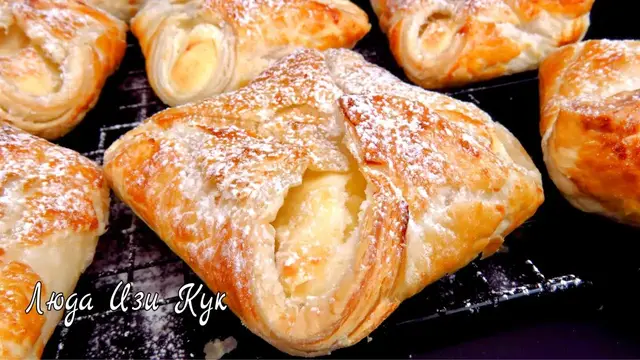 Слоёные ватрушки с творогом
