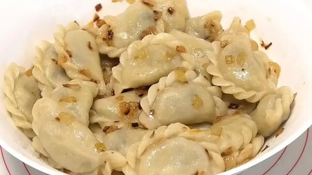 Вареники с картошкой и грибами на тесте с горячей водой