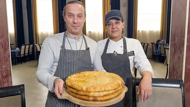 Осетинские пироги с картошкой, с зеленью и с сыром