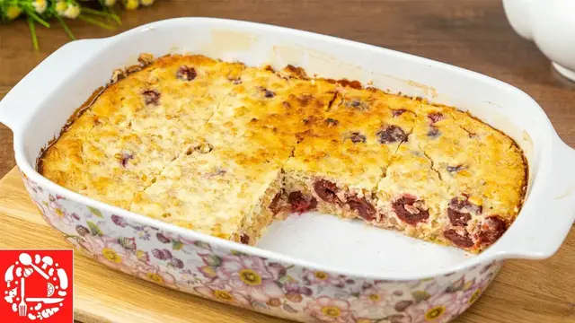 Творожная запеканка с овсянкой и вишней