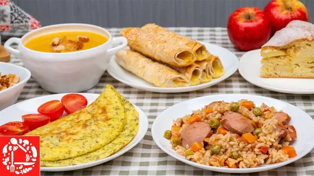Омлет, суп, шарлотка, лаваш и рис с овощами