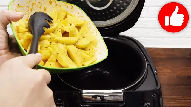 Пряная картошка в мультиварке