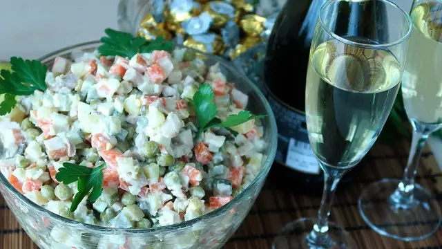 Вкусный Новогодний Оливье