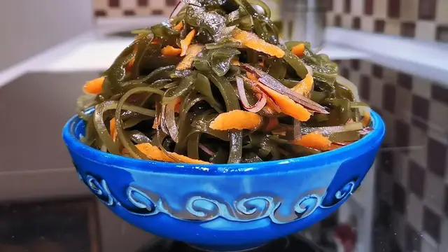 Салат из морской капусты 