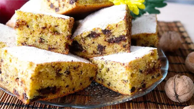 Тыквенный пирог с кусочками шоколада