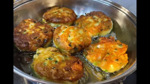 Ленивые пирожки с мясом на кефире 