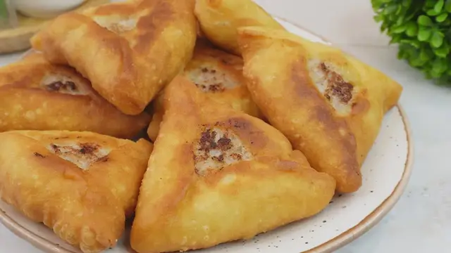 Пятиминутные Беляши на кефире