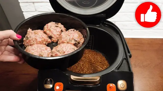 Овощи с фаршем в мультиварке