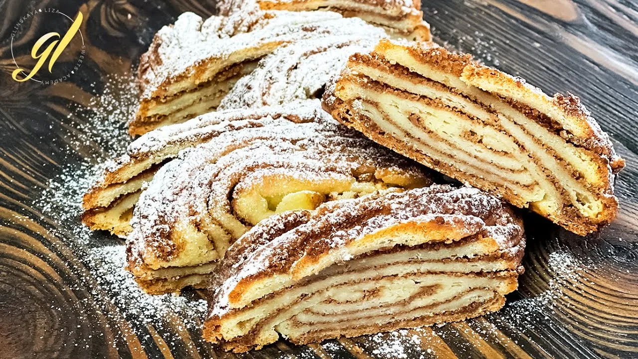 Творожная плетенка с орехами