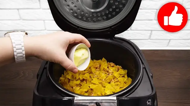 Макароны с фаршем в мультиварке
